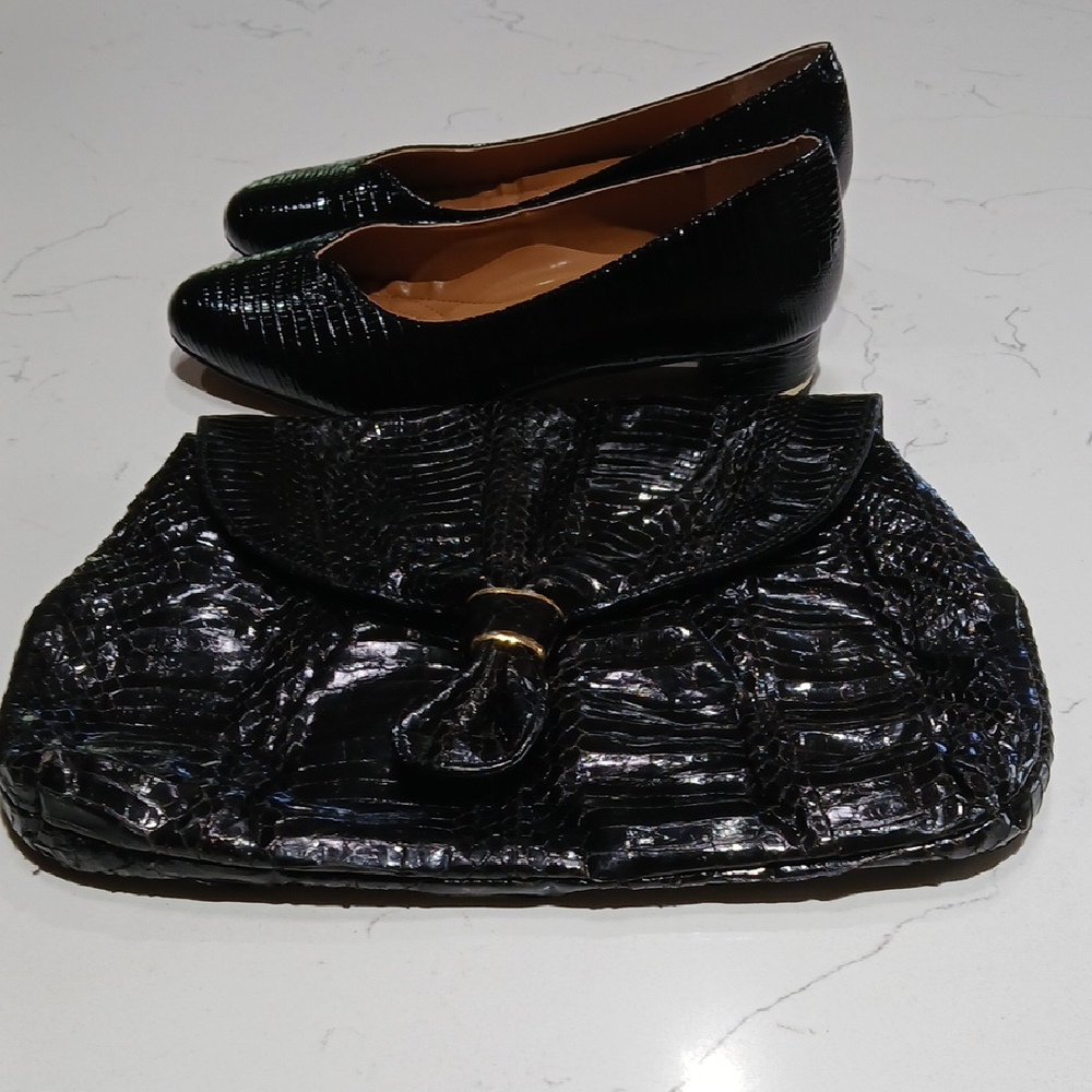 J.Renee Black Flats Timeless Comfort and Style